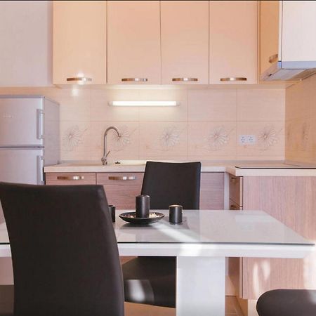 House Karlo Apartments Omiš Стая снимка