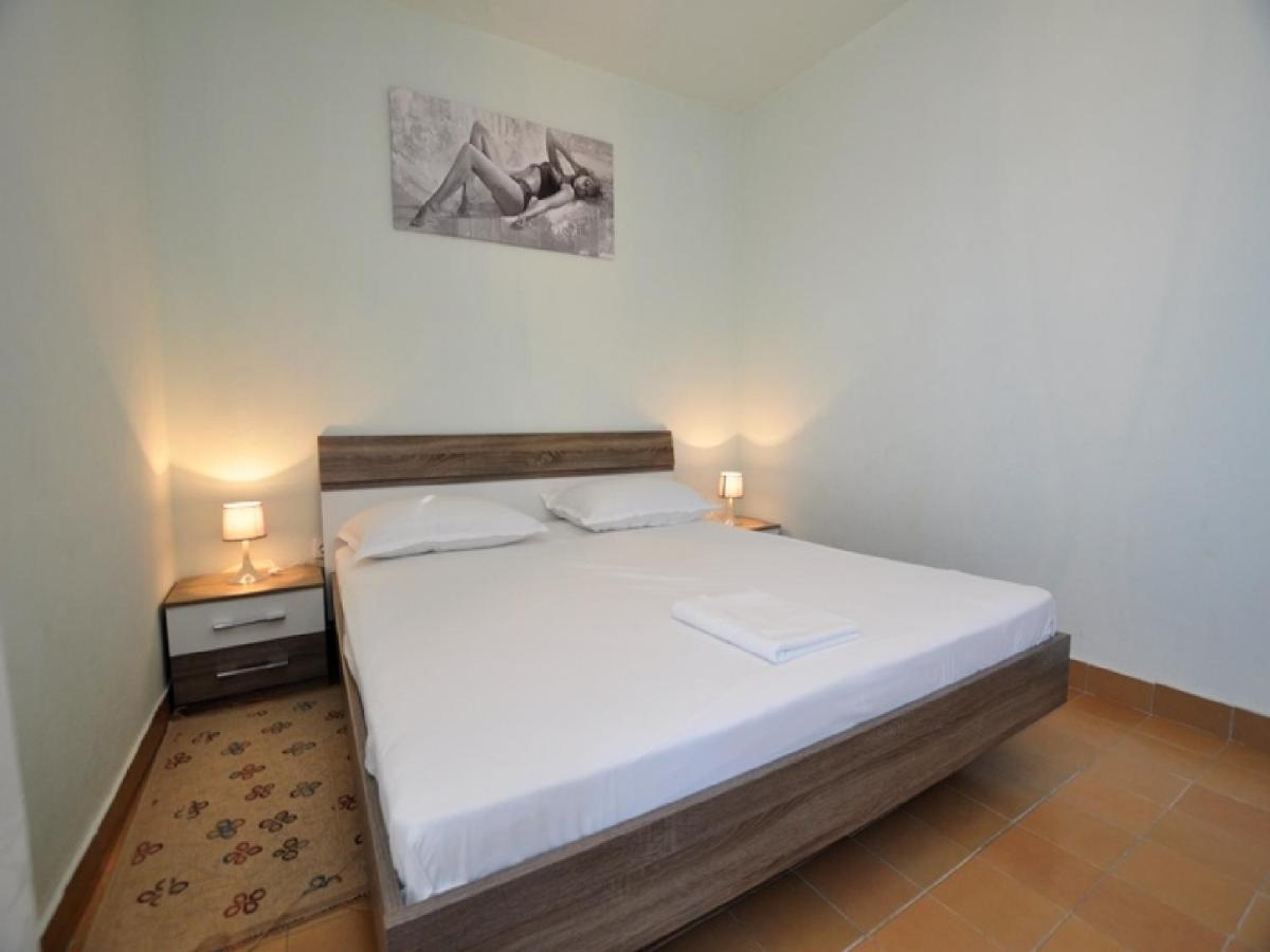 House Karlo Apartments Omiš Екстериор снимка