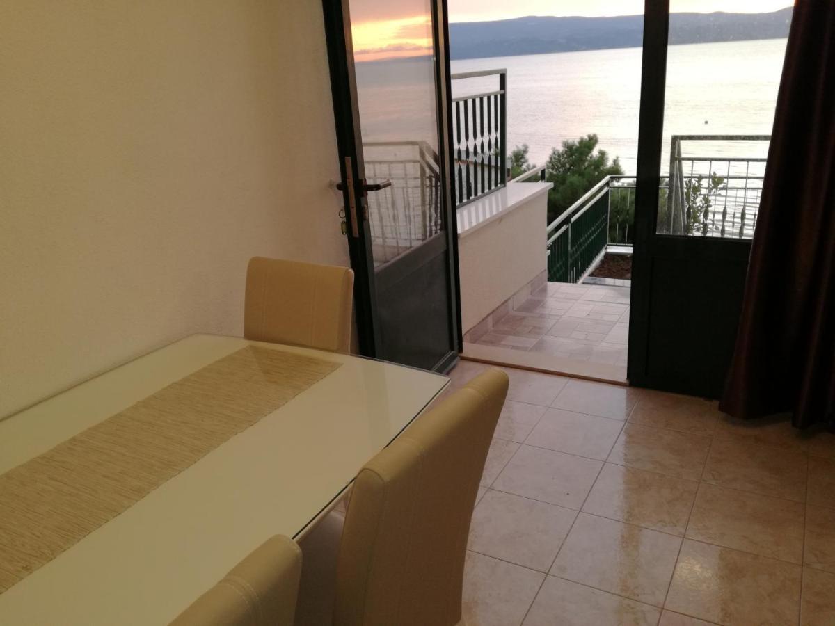 House Karlo Apartments Omiš Екстериор снимка