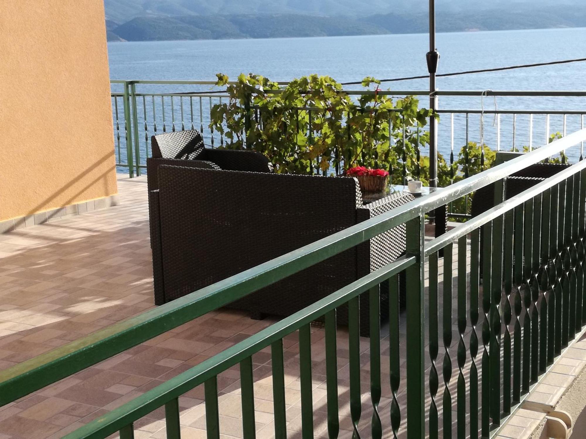 House Karlo Apartments Omiš Стая снимка